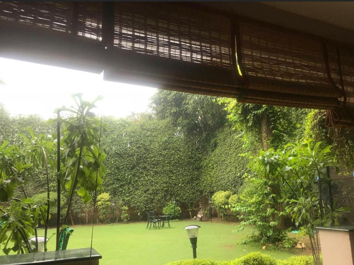 The Estate Villa New Delhi Bagian luar foto