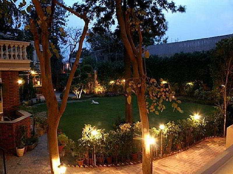 The Estate Villa New Delhi Bagian luar foto
