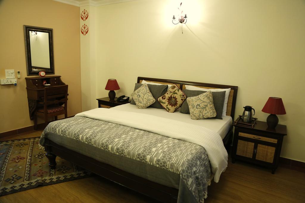The Estate Villa New Delhi Bagian luar foto